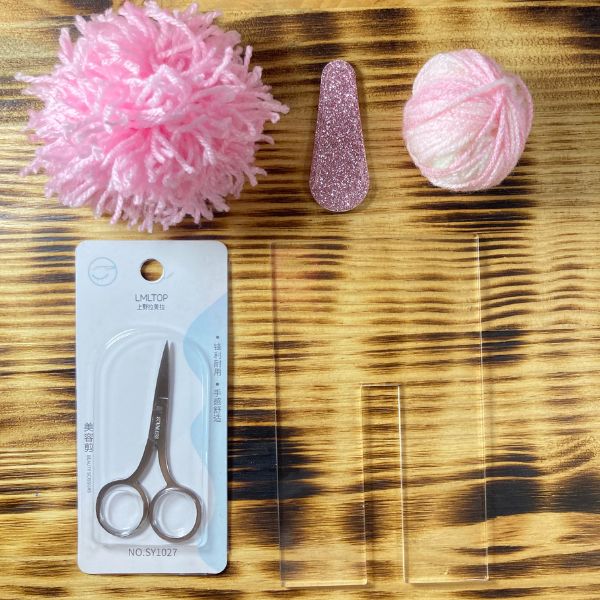Scribble and Scratch Pom Pom Making Kit