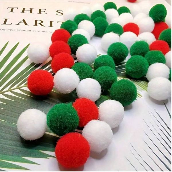 Christmas Craft Pompoms, 100 pieces