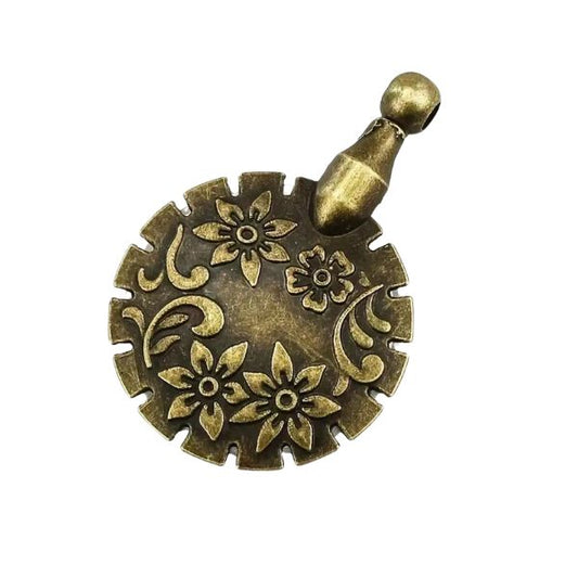 Vintage Thread Cutter- Ideal for travelling