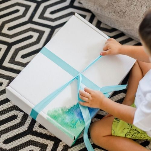 Gift wrapping - Scribble and Scratch